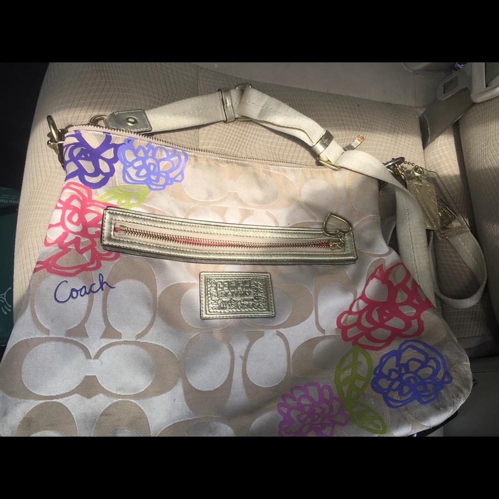 Purse - Picture 2 of 3